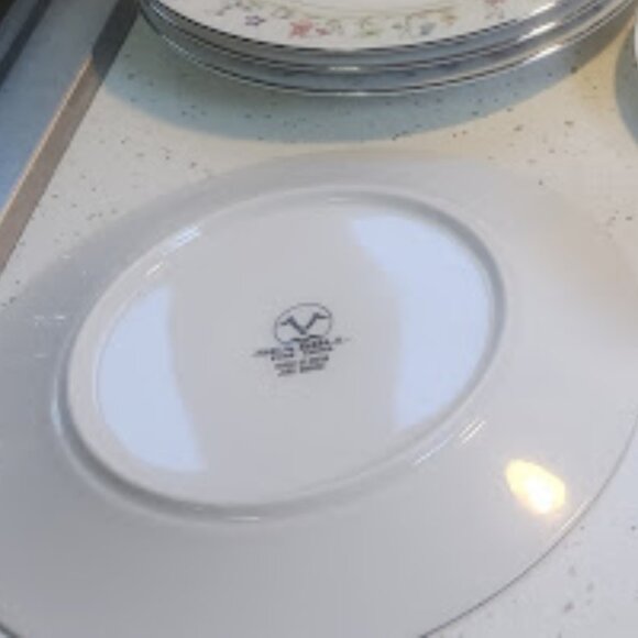 Vintage Sea Gull Fine China Floral Dining Set Replacement Pieces -10 items - Picture 2 of 8